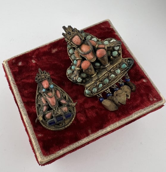 Antique Nepal / Tibet Coral Buddha Brooch Pendant (1 of 7)