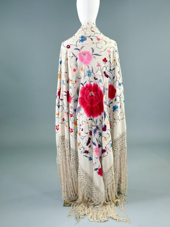 Antique Chinese Embroidered Silk Piano Shawl (1 of 11)