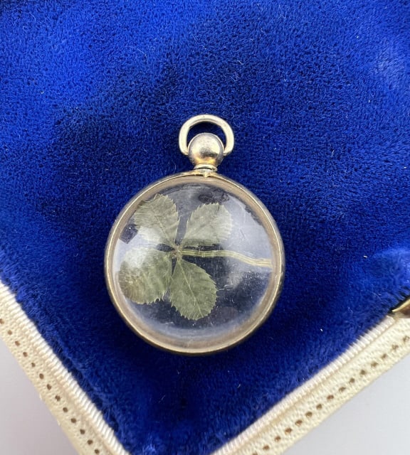 Antique Gold Filled 4 Leaf Clover Necklace Pendant (1 of 4)