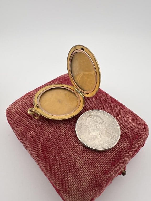 Antique Gold Filled Solitaire Paste Locket - 2