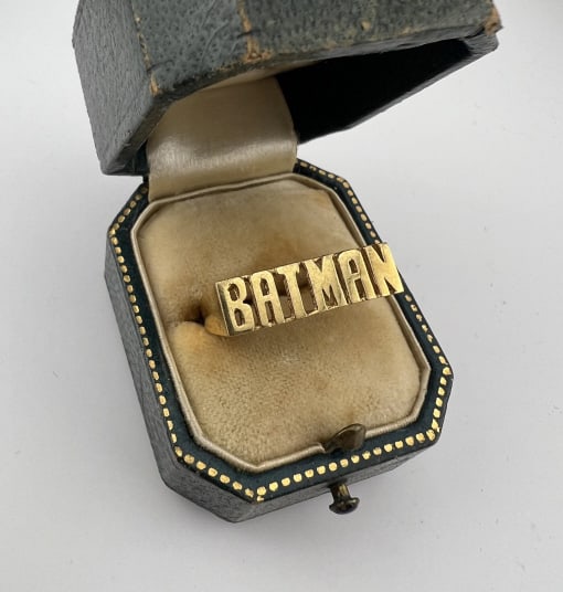 Vintage Gold Filled BATMAN Name Signet Ring: Vintage Gold Filled BATMAN Name Signet Ring. Ring szie 8