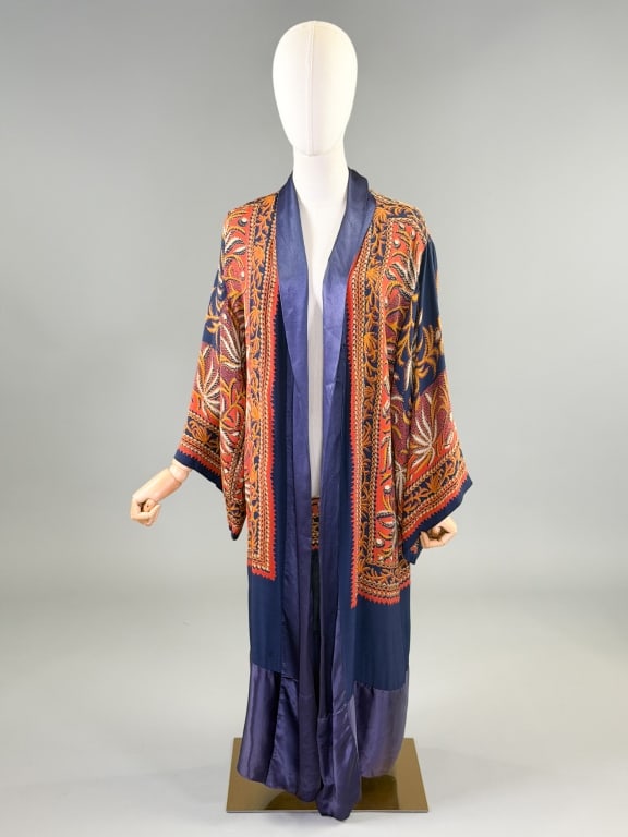 Antique 1920s Printed Rayon Crepe Robe Jacket (1 of 15)