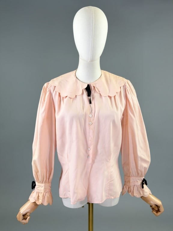 Vintage 1940s Pink Rayon Scalloped Edge Blouse Top (1 of 10)