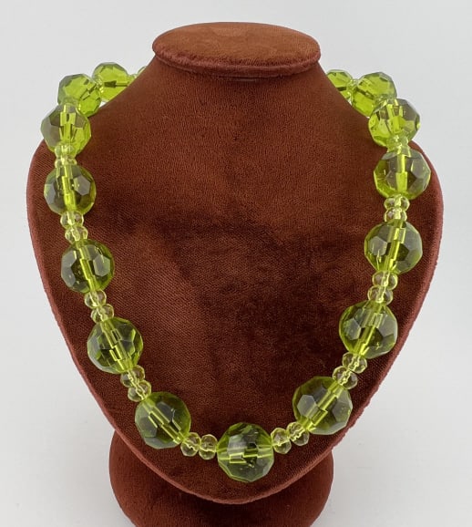 Antique Art Deco Flapper Green Glass Necklace (1 of 7)