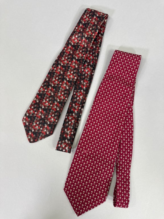 Two Vintage Dior & Valentino Men's Neck Ties (1 of 9)