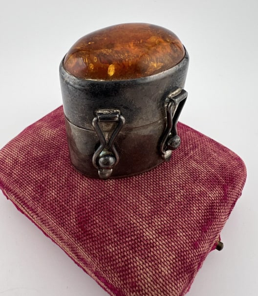 Sterling Silver Amber Cabochon Snuff Box Pill Box (1 of 9)