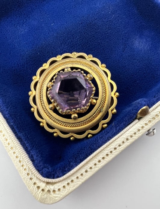 Antique 19th C Gold Filled Necklace Brooch Pendant: Antique 19th C Victorian Gold Filled Necklace Brooch Pendant. Measures 1.25 inches in diameter.