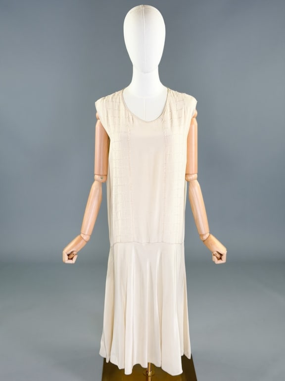 Antique 1920s Silk Beaded Drop Waist Flapper Dress (1 of 11)