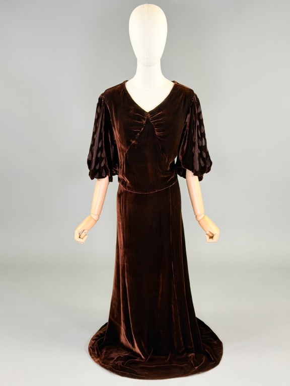 Vintage 1930s NRA Label Devore Velvet Gown Dress: Vintage 1930s NRA Label Devore Velvet Gown Dress having devore velvet and prong set rhinestone sleeves with side hook and snap closure, NRA Labeled dates to 1933-1935. Measuring 44 inch bust, 42 inch 