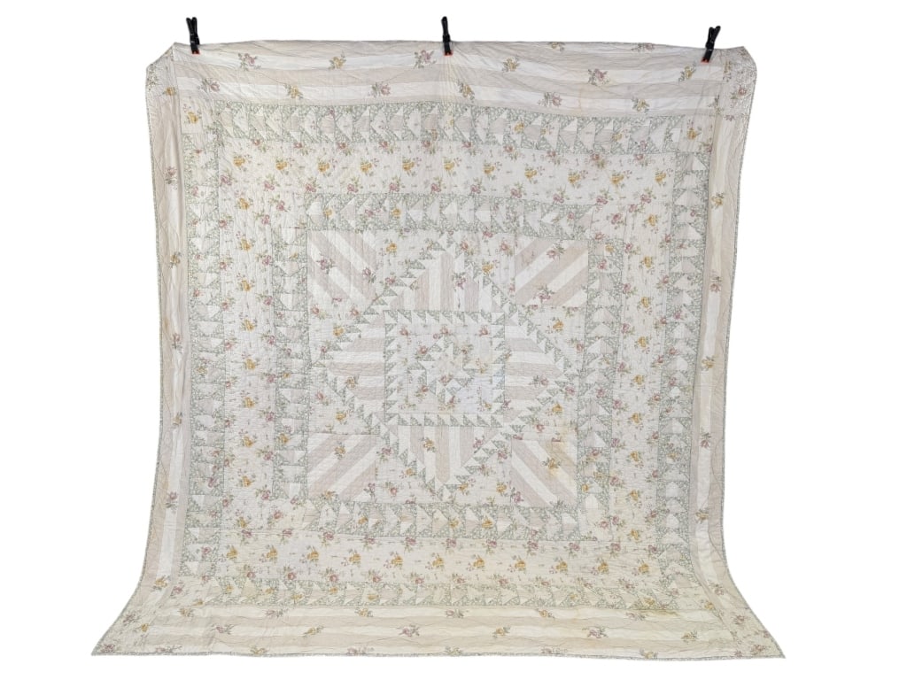 Vintage Cotton Hand Sewn Floral Quilt (1 of 10)