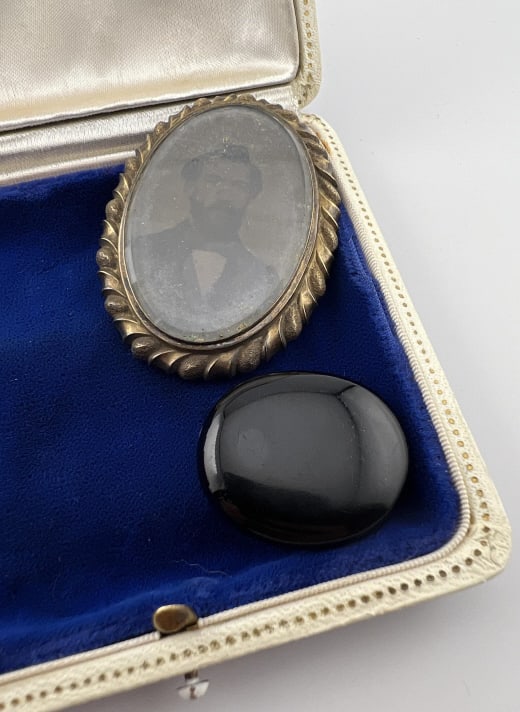 Two Antique 19th C Victorian Mourning Brooch Pins (1 of 6)