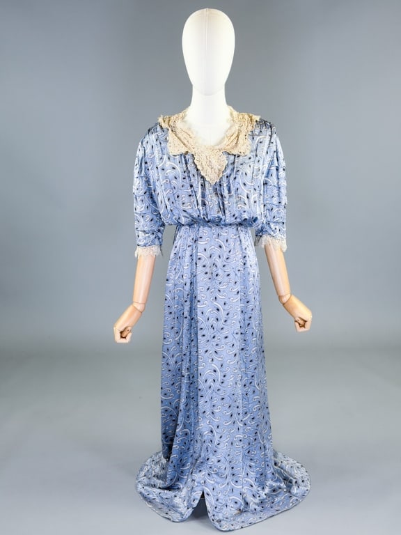 Antique Edwardian 1900s Pigeon Bust Silk Dress (1 of 16)