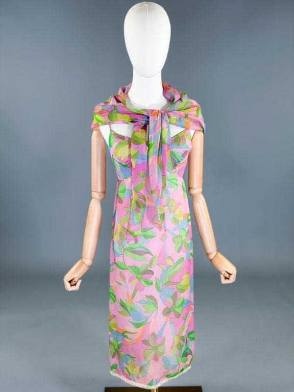 Vintage 1960s Silk Floral Print Dress Scarf Set: Vintage 1960s Silk Floral Print Dress Scarf Set having back zip closure. Measuring 34 inch bust, 26 inch waist, 41 inches long. General wear throughout as shown.
