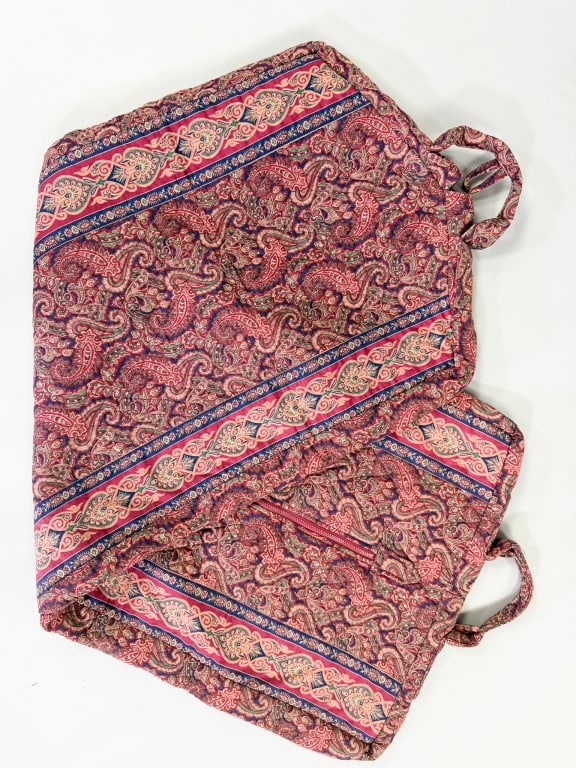 Vintage Vera Bradley Quilted Paisley Garment Bag: Vintage Vera Bradley Quilted Paisley Garment Bag having zip closure. Measuring approximately 52 inches long by 22 inches wide.