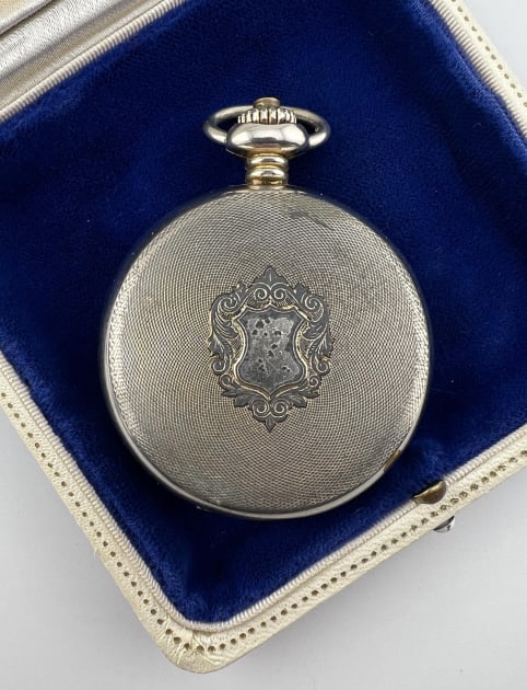 Ever Swiss 17 Jewel Pocket Watch Pendant w Shield: Ever Swiss 17 Jewel Pocket Watch Pendant w Shield Design Case. Measures 2.5 inches in length.