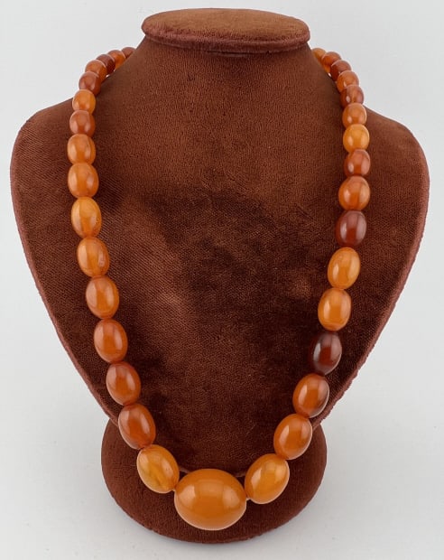 Vintage Graduated Amber Bead Necklace - 15 Grams (1 of 7)