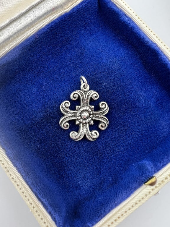 Sterling Silver Maltese Cross Necklace Pendant: Sterling Silver Maltese Cross Necklace Pendant. Stamped 925 on the back. Measures 1.25 inches in length.