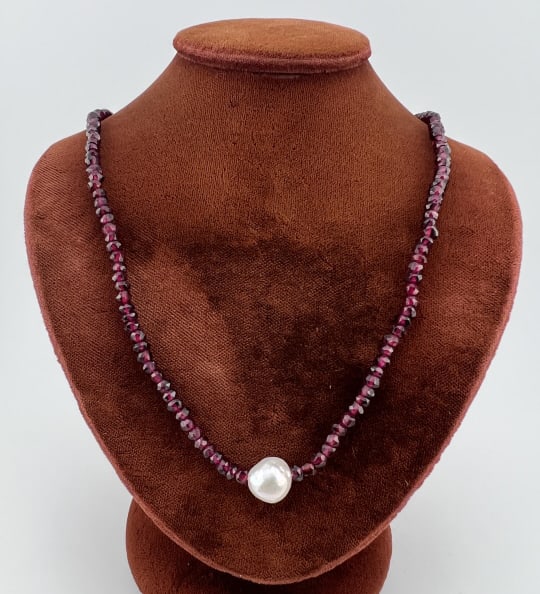 Faceted Ruby Bead Necklace Strand w Baroque Pearl (1 of 6)