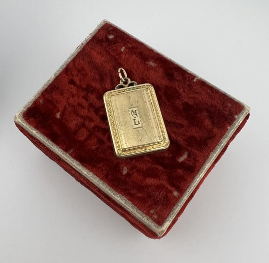 Antique Gold Filled Art Deco Style Locket Pendant: Antique Gold Filled Art Deco Style Locket Necklace Pendant. Having engraved and striped details on the front, measures 1.5 inches in length.