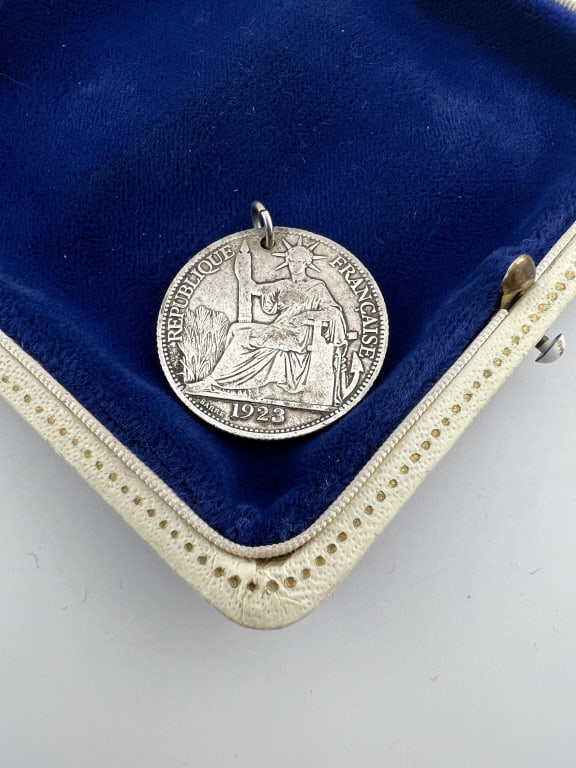 Antique Silver Lover Token 1923 Coin Pendant: Antique Silver Lover Token 1923 Coin Pendant. Necklace pendant / watch chain fob or charm. Measures just over 1 inch in diameter
