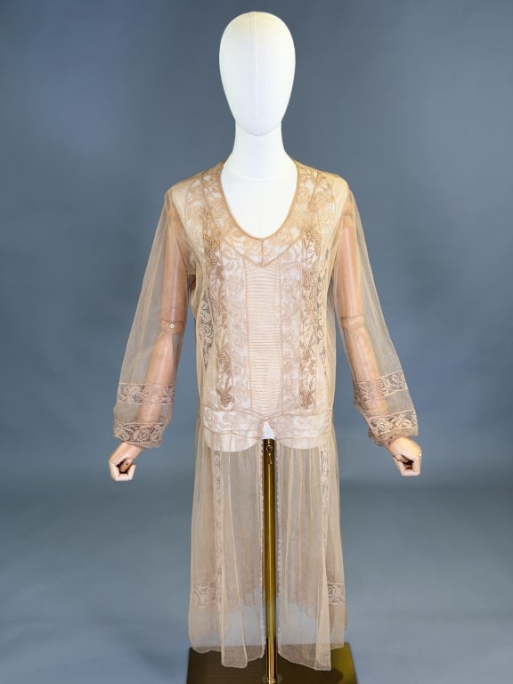 Antique 1920s Net Embroidered Filet Lace Dress: Antique 1920s Net Embroidered Filet Lace Dress having lace and embroidered details throughout, no closures, slides over head. Measuring 40-44 inch bust, 38 inch drop waist, 42 inches long, 24 inch sle