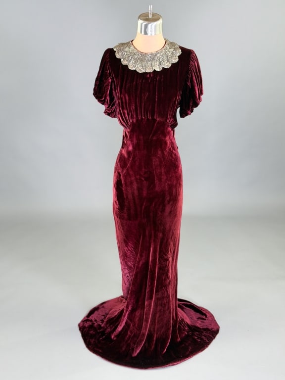 Vintage 1930s Silk Velvet Beaded Bias Evening Gown: Vintage 1930s Silk Velvet Beaded Bias Evening Gown having side snap closure with beaded collar. Measuring 32-36 inch bust, 24-34 inch waist, 56 inches long, 7 inch sleeve length. General wear as shown