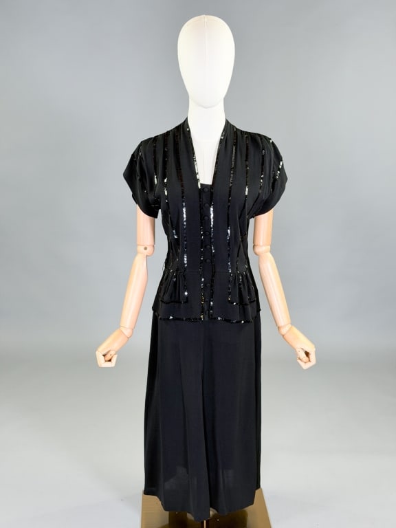 Vintage 1940s Rayon Crepe Sequin Cocktail Dress: Vintage 1940s Rayon Crepe Sequin Cocktail Dress having side zip closure. Measuring 36 inch bust, 28 inch waist, 46 inches long, 6 inch sleeve length. General wear as shown throughout.