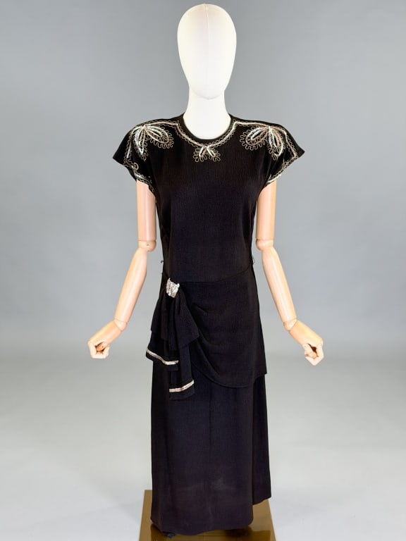 Vintage 1940s Rayon Crepe Sequin Dress: Vintage 1940s Rayon Crepe Sequin Dress having sequin details throughout with back and side zip. Measuring 36 inch bust, 28 inch waist, 48 inches long, 4 inch sleeve length. General wear as shown throu
