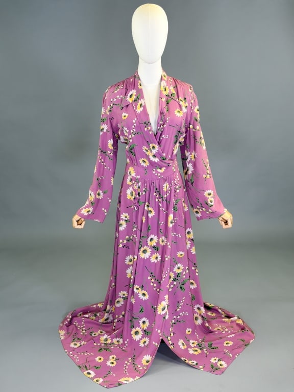 Vintage 1940s Rayon Floral Wrap House Dress Robe