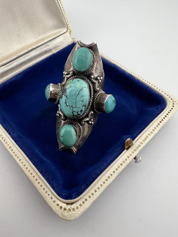 Large Native American Sterling Turquoise Ring - 3