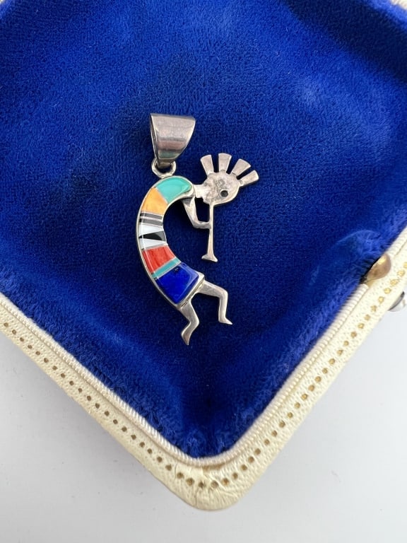 Signed Zuni Native American Sterling Pendant (1 of 6)