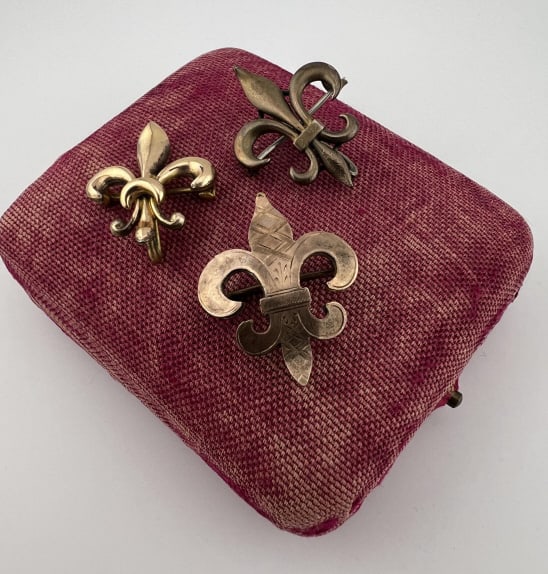 Three Antique 19th C Gold Filled Fleur de Lis Pins (1 of 10)