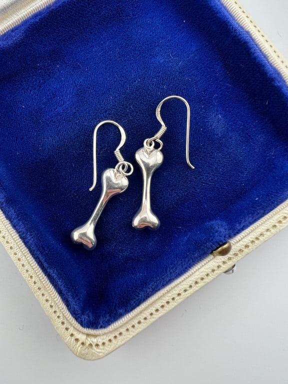 Pair of Sterling Silver Bone Motif Drop Earrings (1 of 5)