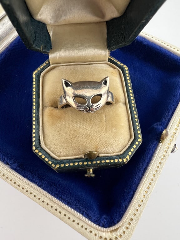 Vintage Sterling Silver Figural Cat Ring (1 of 6)
