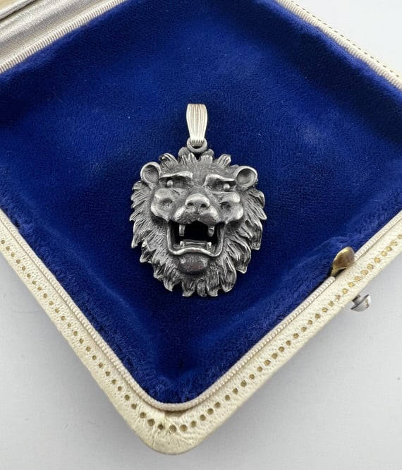 Vintage Repousse Lion Head Pendant w Sterling (1 of 5)