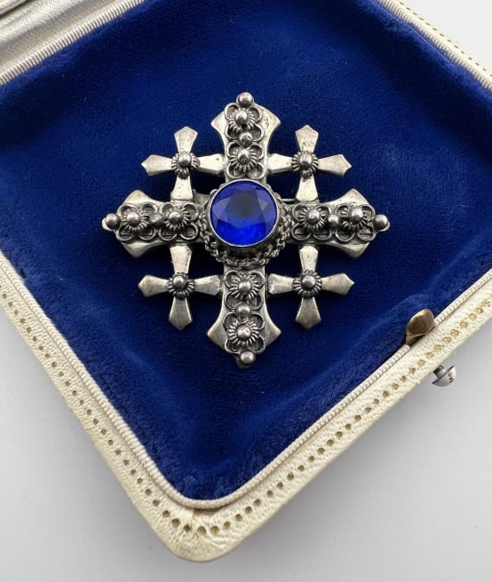Vintage Jerusalem 900 Silver Cross Pendant (1 of 5)