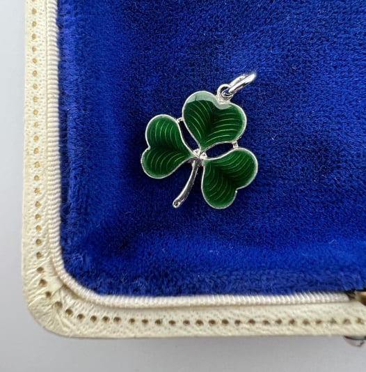 Vintage Sterling & Enamel Clover Pendant or Charm: Vintage Sterling & Enamel Clover Pendant or Charm. Hallmarked on the back. Measures nearly 1 inch in length with the bail.
