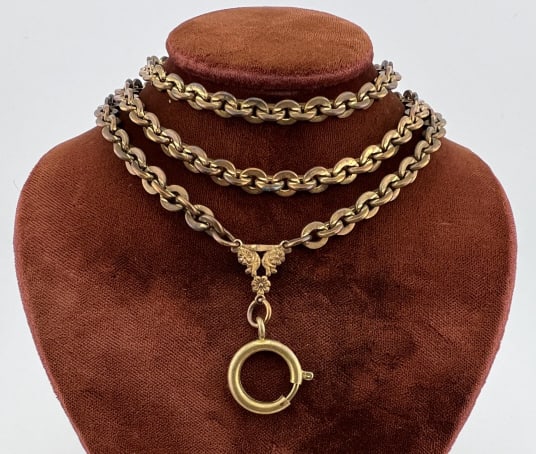 Antique Rolo Link Necklace w Large Spring Ring: Antique Rolo Link Necklace Chain w Large Spring Ring for Pendant / Charm Collection. Having a floral motif plaque joining together the chain and the spring ring. Chain measures 29 inches in length app