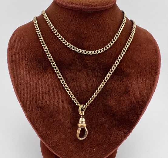 Antique Gold Filled Curb Link Necklace w Dog Clip: Antique Gold Filled Curb Link Necklace w Dog Clip for Pendant / Charms. Curb link chain measures 30 inches in length, dog clip measures 1 inch.