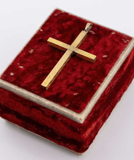 Antique Yellow Gold Filled Scrollwork Motif Cross: Antique Yellow Gold Filled Scrollwork Motif Cross Necklace Pendant. Bail is hallmarked. Measures just over 2.25 inches in length.