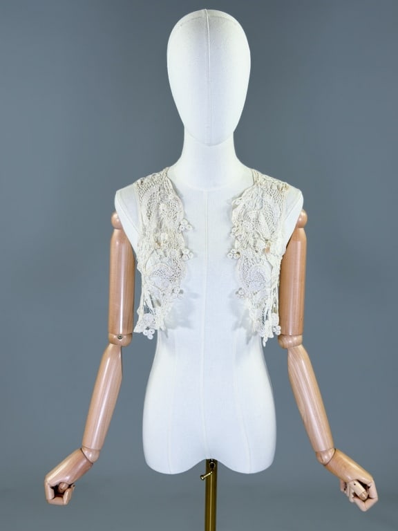 Antique Edwardian 1900s Crochet Tape Lace Gilet: Antique Edwardian 1900s Crochet Tape Lace Gilet Vest Top having open work design throughout, no closures at front. Measuring one size fits most, approximately 14 inch front length, 9 inch back length.