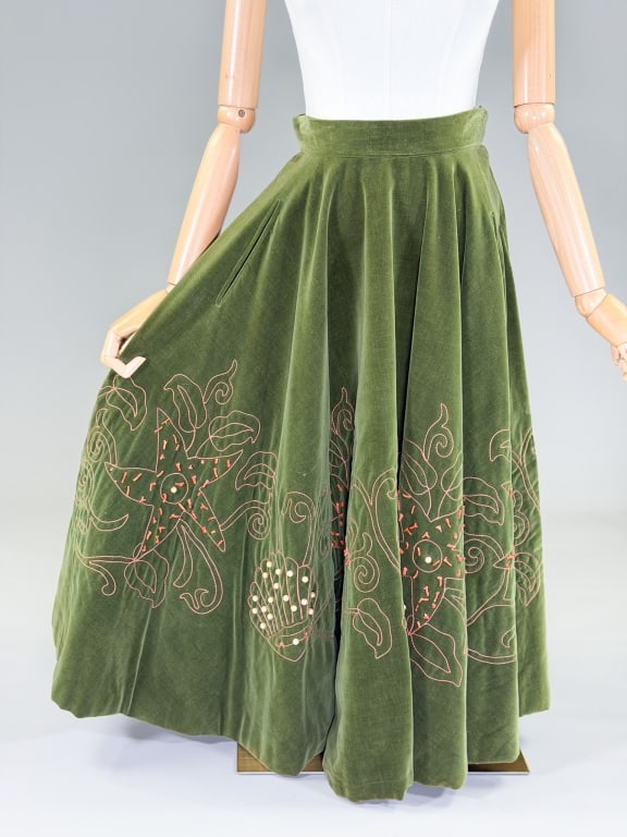 Vintage 1950s Embroidered Beaded Sea Motif Skirt (1 of 9)