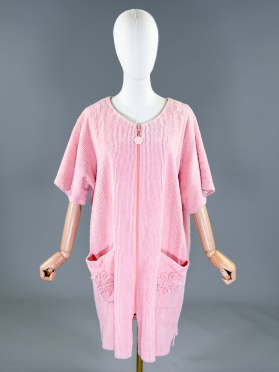 Vintage 1960s Chenille Terrycloth Cover Up Dress: Vintage 1960s Chenille Terrycloth Cover Up Dress having zip front closure with two front patch pockets with floral designs. Labeled Signature II by Stan Herman - marked size Large. Measuring 50 inch b