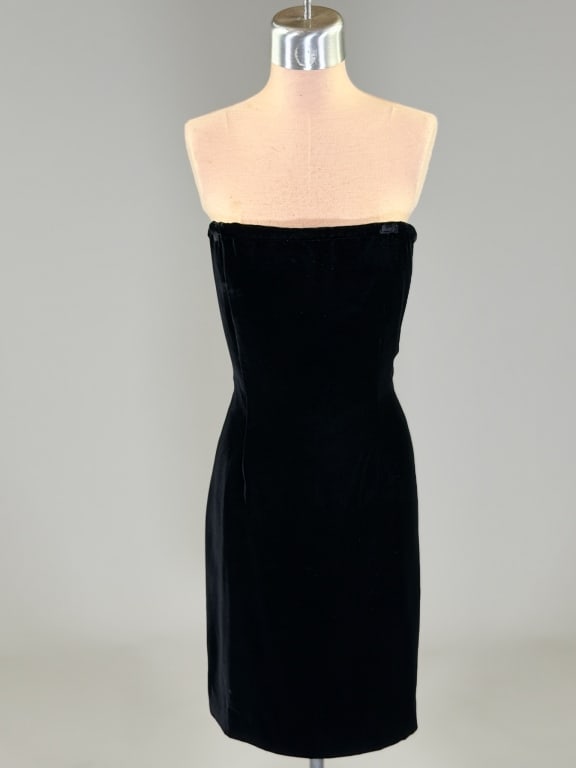 Vintage 1970s Bill Blass Velvet Strapless Dress (1 of 5)