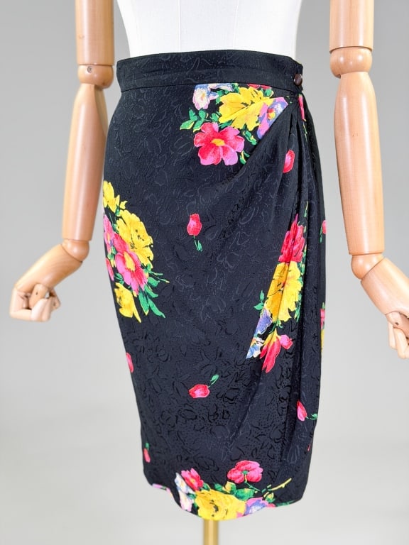 Vintage 1980s Emanuel Ungaro Silk Floral Skirt (1 of 7)