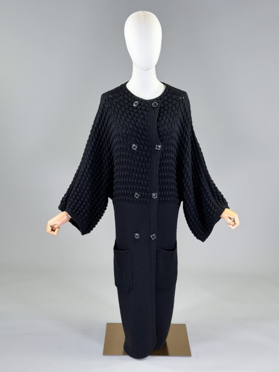 Vintage 2000s Piazza Sempione Knit Sweater Coat: Vintage 2000s Piazza Sempione Wool Knit Sweater Coat having double breasted button front closure with two front patch pockets. Labeled Piazza Sempione - marked size IT 48. Measuring free bust & waist,
