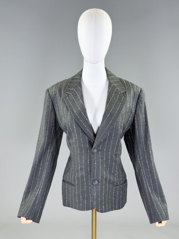 Vintage Studio Rouge NYC Wool Blazer Jacket: Vintage Studio Rouge NYC Wool Blazer Jacket having pinstripe throughout with notched lapel collar, single breasted button front closure and two front welt pockets, fully lined throughout. Measuring 40
