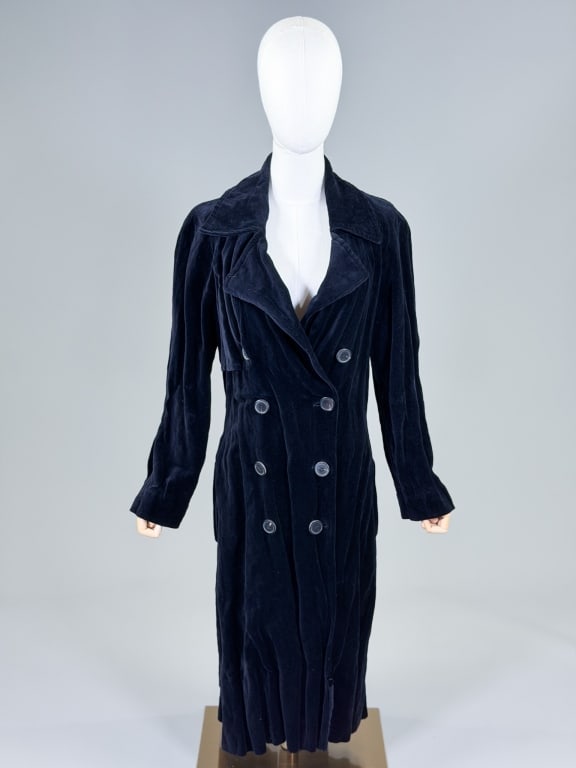 Vintage 2005 Lanvin Velvet Trench Coat Jacket: Vintage 2005 Lanvin Velvet Trench Coat Jacket having button front closure. Measuring 40 inch bust, 36 inch waist, 45 inches long, 24 inch sleeve length. General wear as shown throughout. From the life