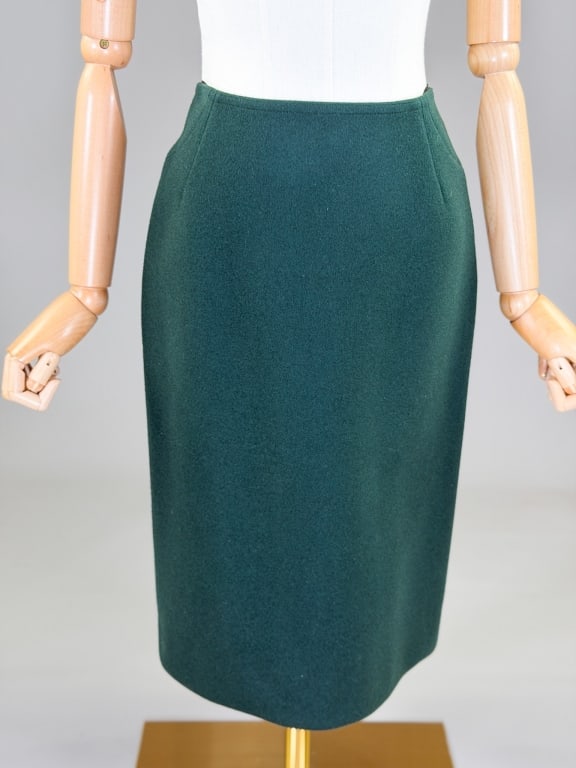 Alaia Paris Fitted Wool Pencil Skirt: Alaia Paris Fitted Wool Pencil Skirt having back zip closure. Marked size 40. Measuring 26 inch waist, 24 inches long. From the lifetime collection, fashion archive and business inventory of collector