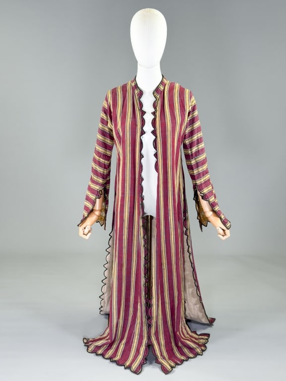 Vintage Cotton Turkish Ottoman Scalloped Hem Coat: Vintage Cotton Turkish Ottoman Scalloped Hem Coat having open front. Measuring 51 inches long, 20 inch sleeve length. General wear as shown throughout. From the lifetime collection, fashion archive an